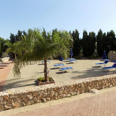 Villa Sorrentina Ξενοδοχείο με διαμερίσματα 2*